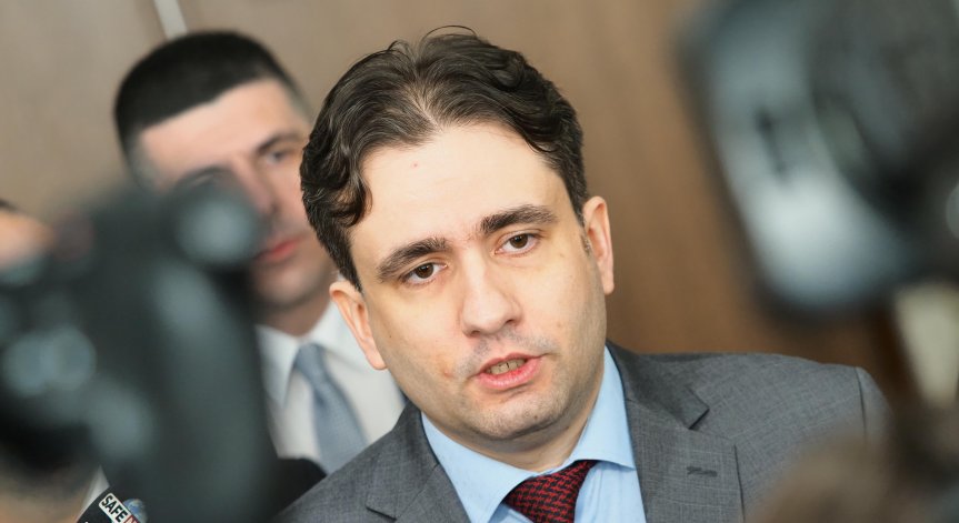 Това се прави с пропагандна цел, каза депутатът.