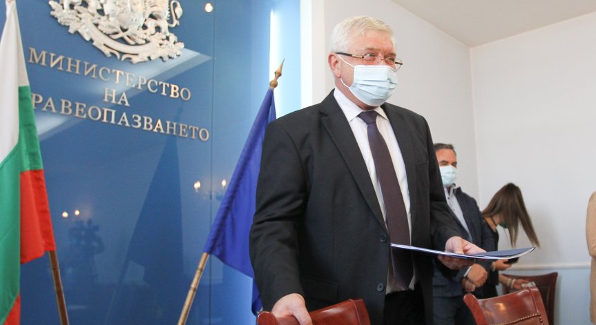 Ананиев към Нинова: Не съм забранявал събора на БСП на Бузлуджа