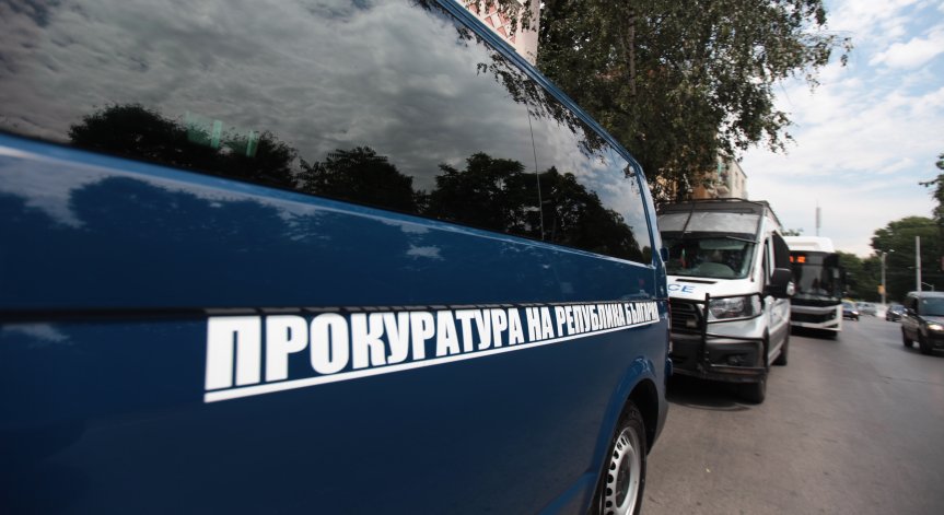 Обвиненият в шпионаж ген. Цанков остава под 