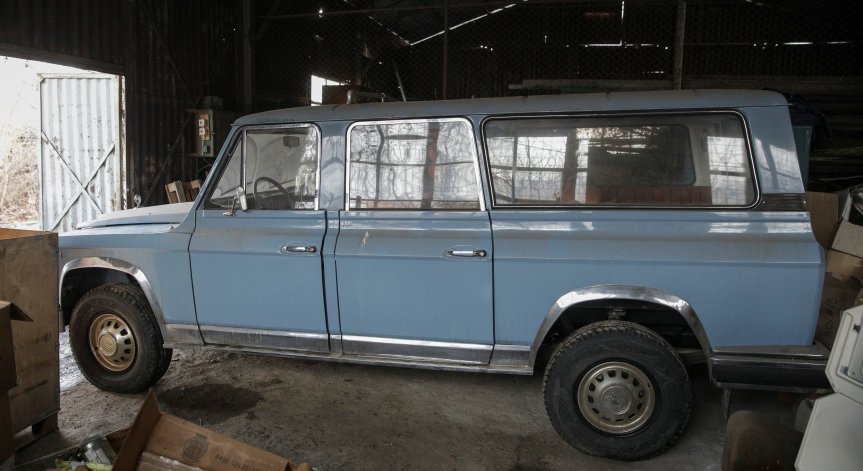 Продадоха колата на Николае Чаушеску за $44 000  