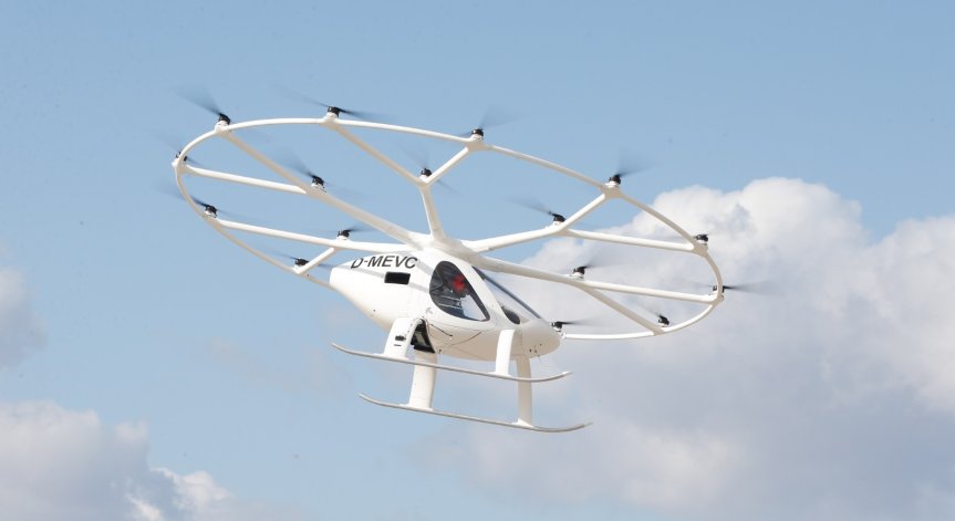 Китайски град инвестира $1,4 млрд. в развитие на летящи коли