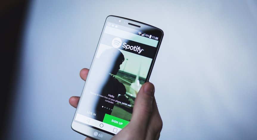 Spotify конкурира Apple със свои подкаст абонаменти