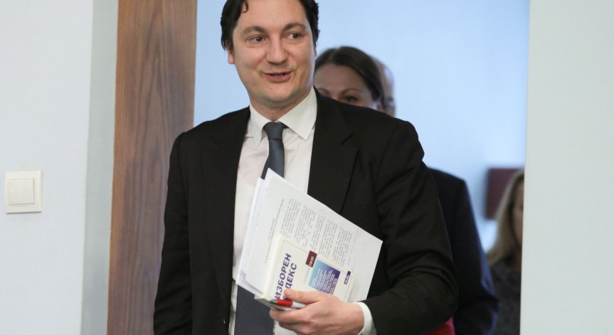 БСП остава извън парламента въпреки призива на Радев