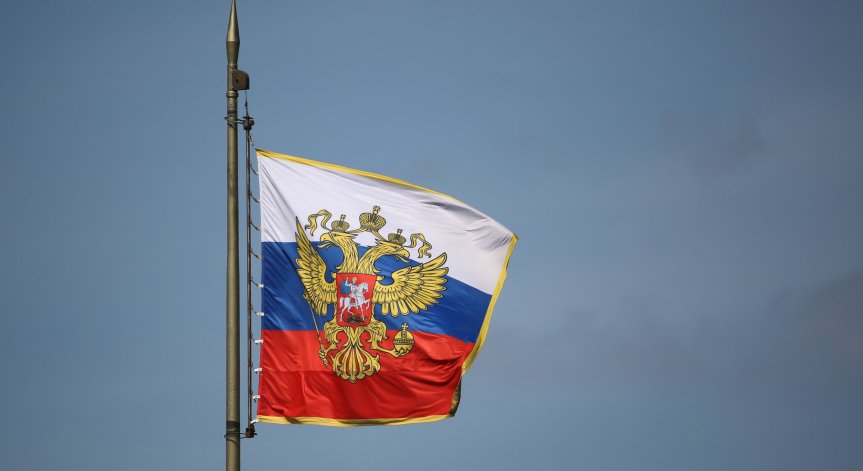 Жестоки санкции срещу руски олигарси и политици, замразиха активи за милиарди