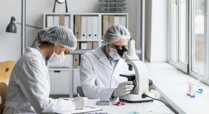 За да бъдат изследвани, пациентите трябва да попълнят въпросник.