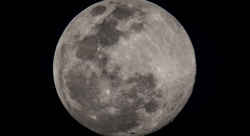 іѕрасе се подготвя за първото успешно кацане на японски космически кораб на Луната 