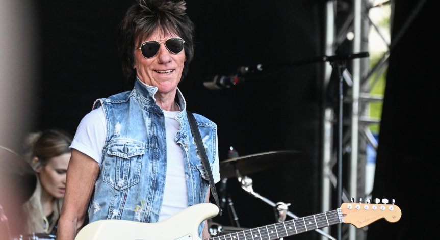 Почина известният китарист Джеф Бек