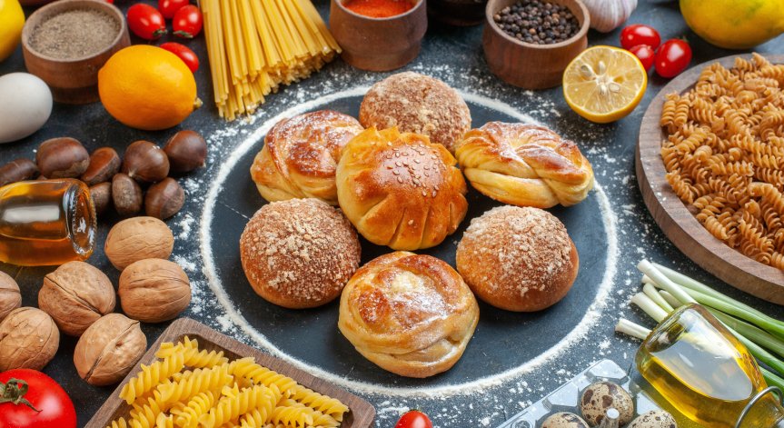 Оставете тестото за около 1 час, за да удвои обема си.