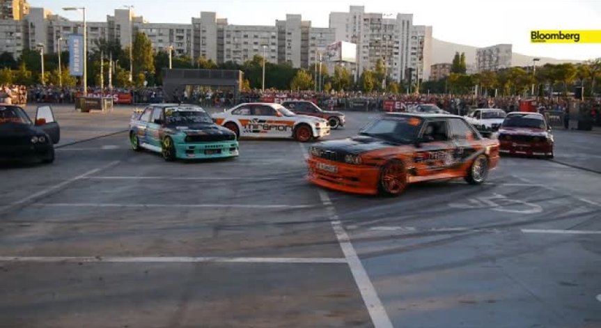 У нас има само една писта, лицензирана за автомобилни състезания