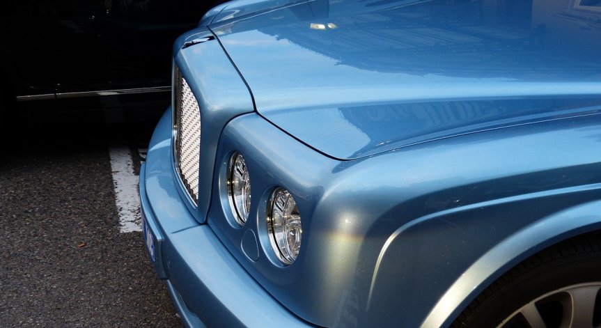 Конкуренцията става жестока: Bentley готви първи електромобил