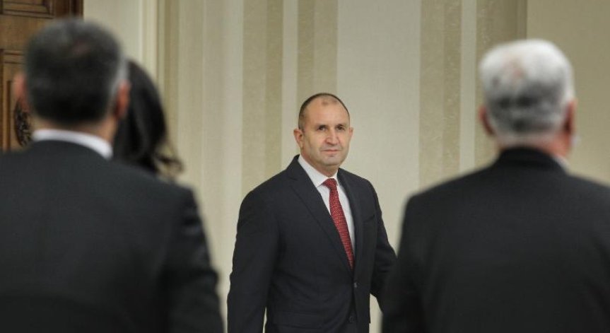 Радев започва консултации с партиите, първи са 