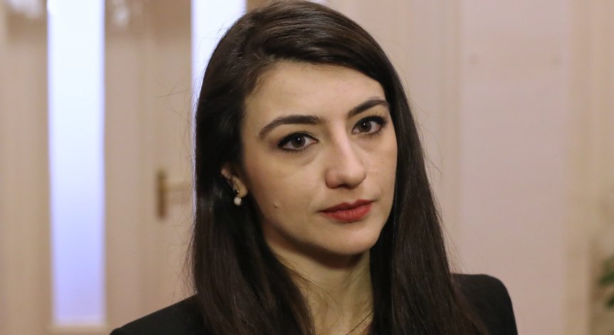 Бориславова към Габриел: Искането на оставката на Гешев е слаб и излишен PR ход 