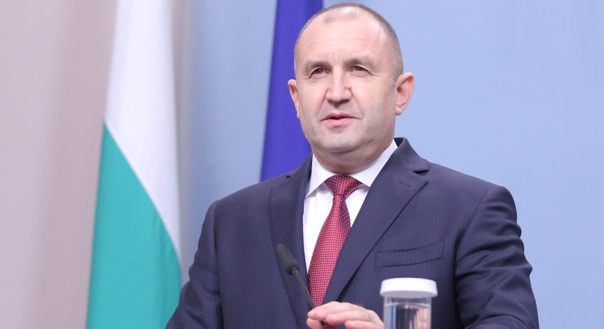 Радев: Корупцията застрашава националната сигурност, нужни са спешни мерки