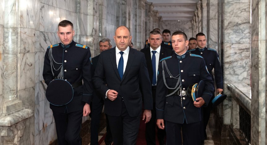Президентът Радев: Българските ВВС са носители на гордостта на нацията