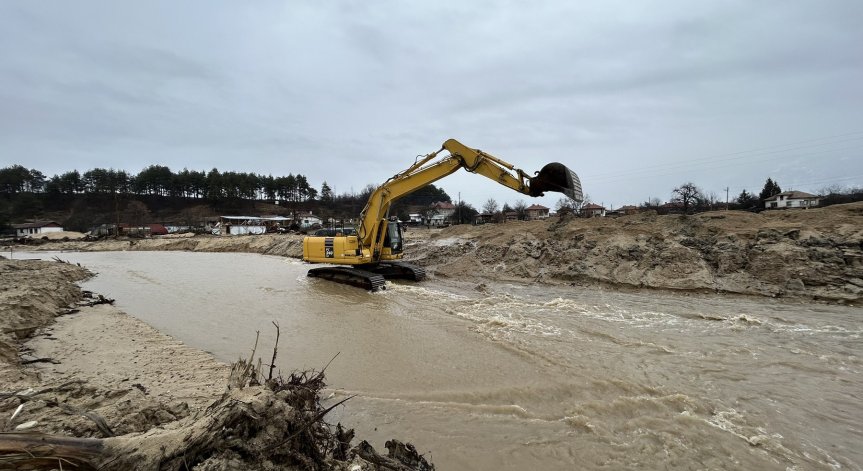 1 година след потопа - в Каравелово се молят да няма повече бедствия, получили едва по 375 лв.