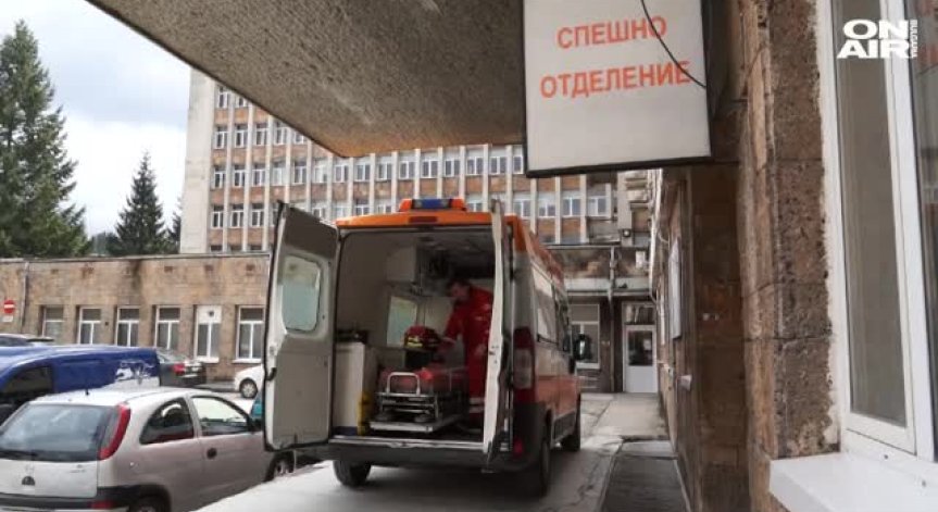 Кола блъсна ученик в Смолян