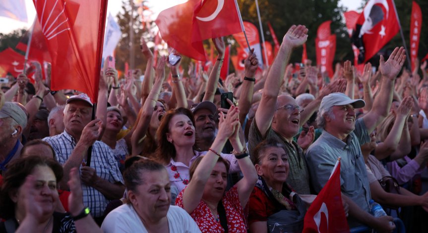 Тече разследване.