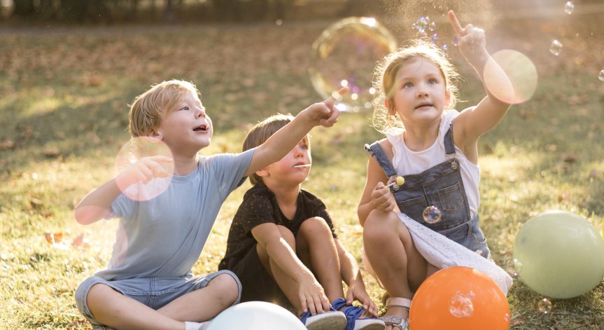 Около и след обяд ще се развива купеста и купесто-дъждовна облачност.