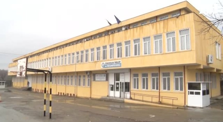 Отново агресия: Гимназист наръга с нож свой връстник в Сливен