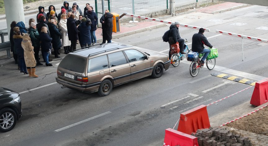 Критична ситуация с блокирани мигранти на границата между Полша и Беларус