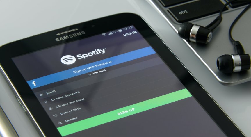 Spotify ядоса американски автори, след като скочи в аудиокнигите