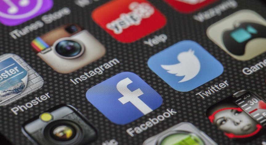 Сривът на Facebook, Instagram и WhatsApp коства над $6 млрд. на Зукърбърг