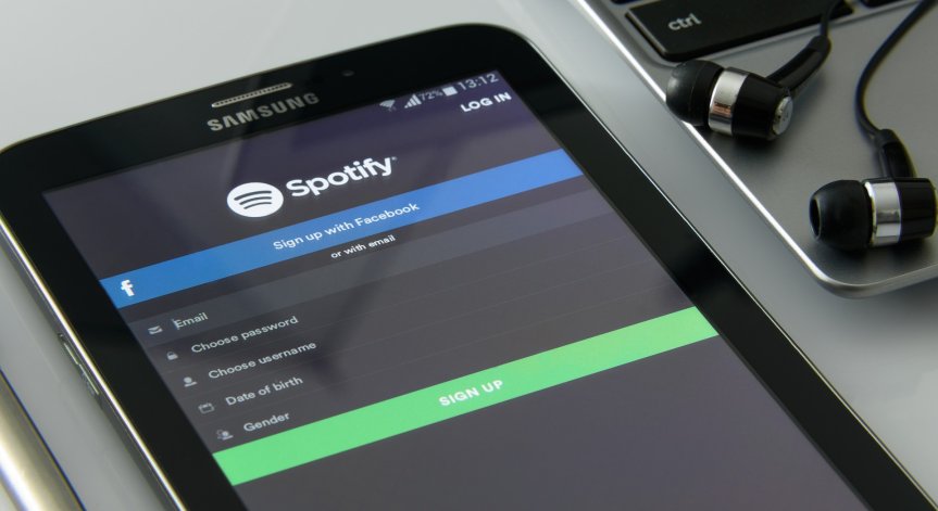Spotify харчи милиони, за да разшири каталога си