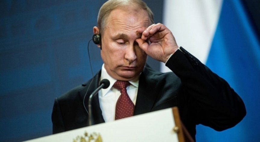 Путин си намали заплатата с 10%