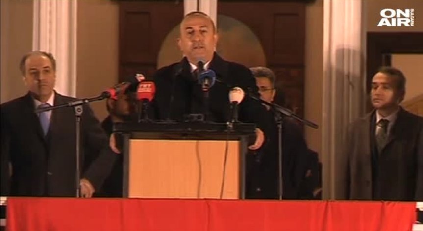 Външният министър на Турция размаха пръст на Германия