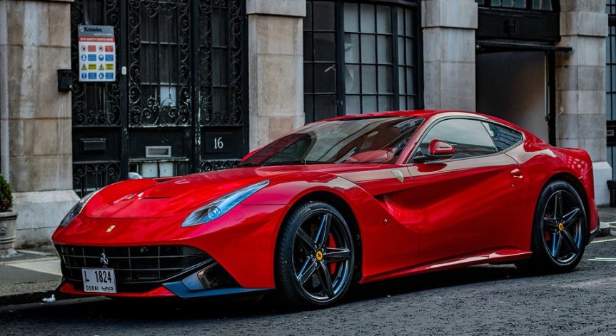Крадци задигнаха четири суперколи Ferrari от сервизен център в Ню Йорк