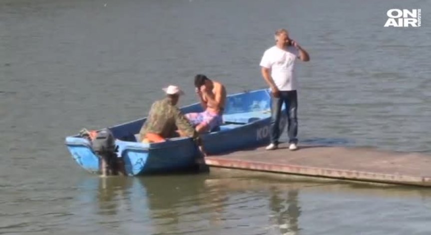 Млад русенец плува в подкрепа на деца с увреждания