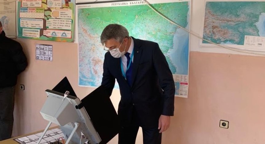 Карадайъ с неочакван ход - не каза какъв кандидат за президент е подкрепил