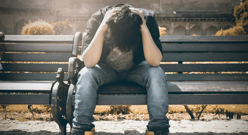 Част от засегнатите остават привидно функционално активни.