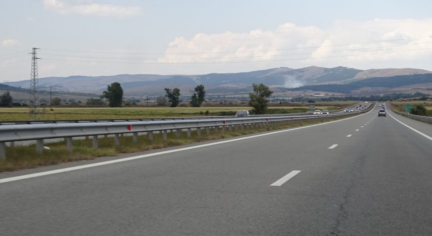 В една лента ще се извършва движението в платното за Кулата на АМ 