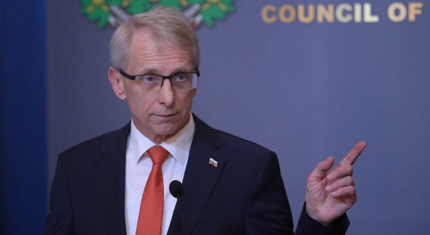Денков: Важно е абсолютно всички да излязат и да гласуват днес