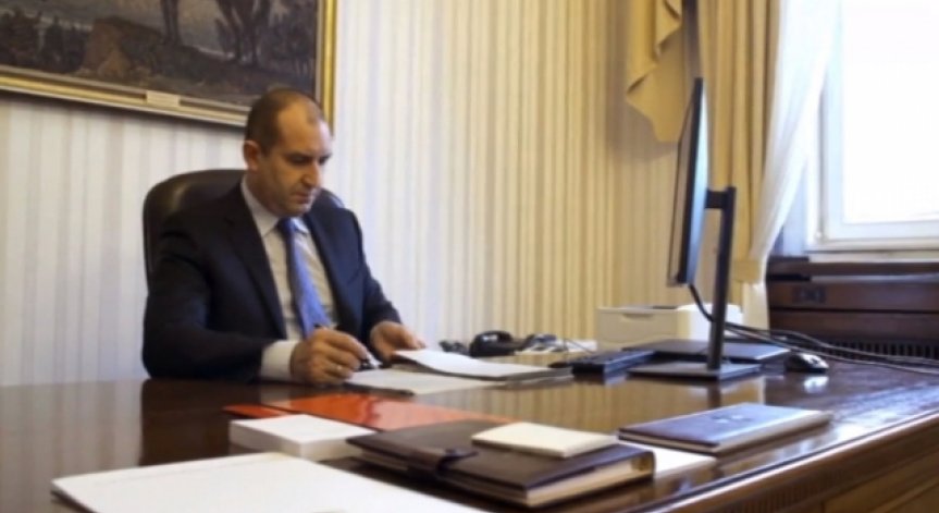 Президентът Румен Радев подписа указа! Младен Маринов вече може да поеме МВР