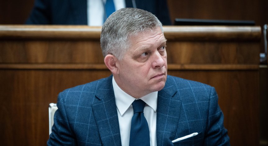 Фицо все пак не изключва провеждането на предсрочни избори.