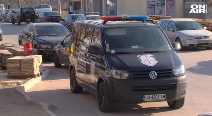 Барети нахлуха в общината в Септември заради съмнение за корупция
