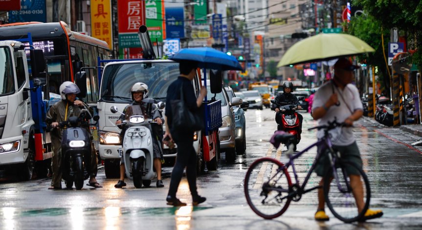 Проведе се и заседание за подготовка за тайфуна.
