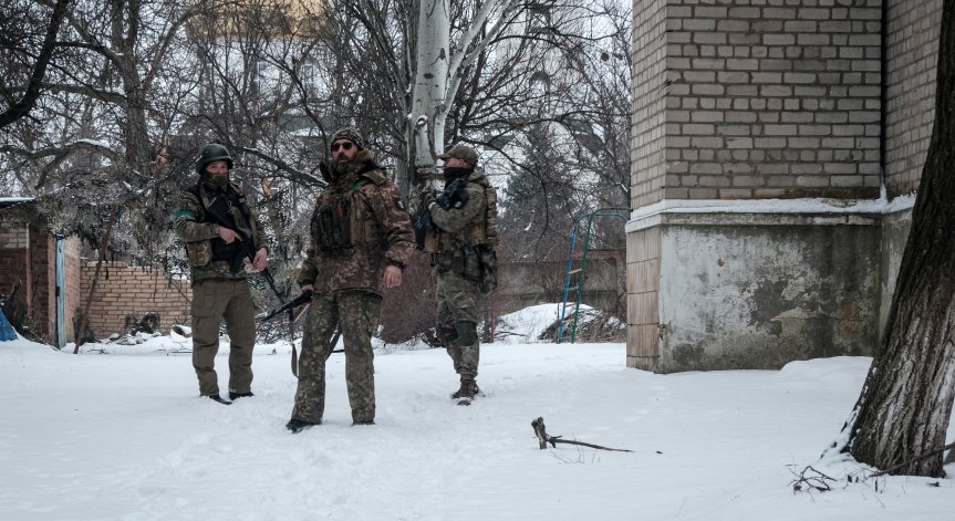 Украйна: Руснаците си провесиха парцала над някаква тоалетна и казаха, че са превзели Бахмут