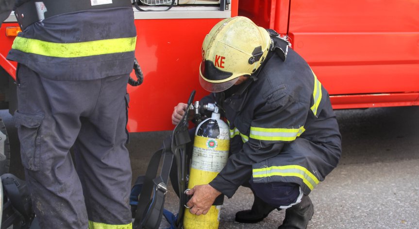 Пожарът е от третия етаж.