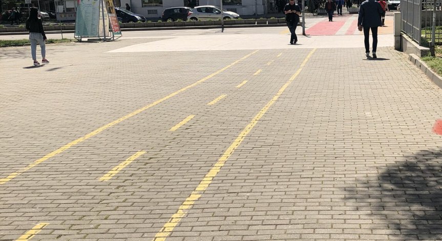 От HelpBook: Община Бургас да постави пейки в зоната на университета