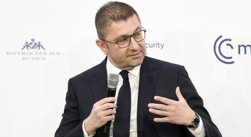 Мицкоски иска да помогне за трагедията в Кочани.