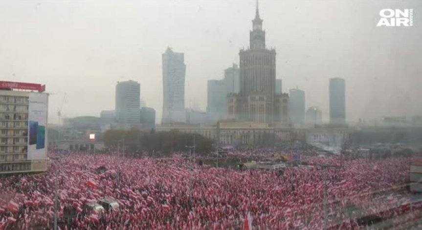 100 години независима Полша: Националисти изгориха знамето на ЕС