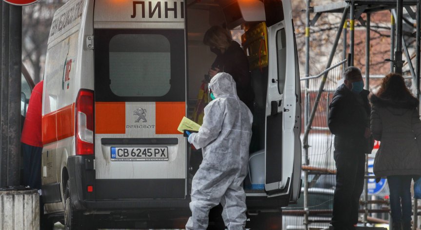 Мъже на 44 г. без други заболявания са сред починалите с Ковид-19