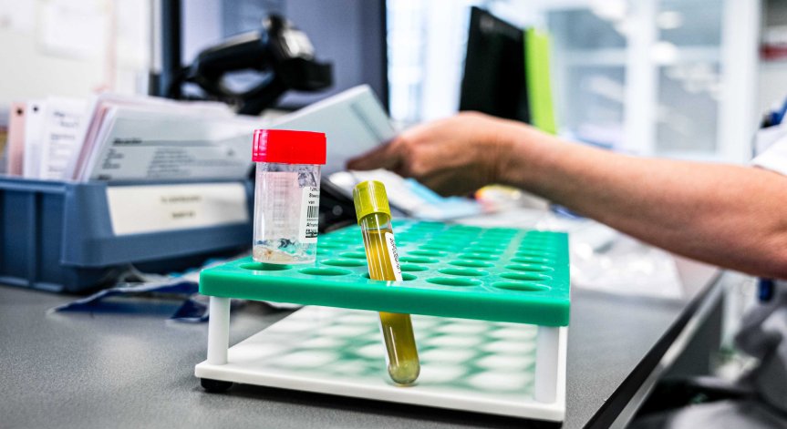 Всички заразени от Дома за възрастни в Русе - с придружаващи заболявания