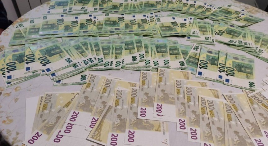 МВР с удар срещу фалшиви банкноти в евро и лева в София