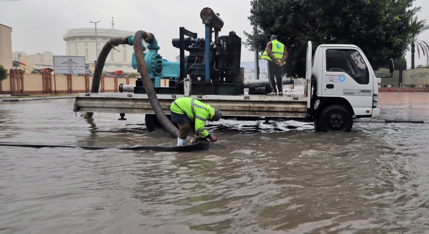 Най-малко 5 жертви след апокалиптични наводнения в Египет