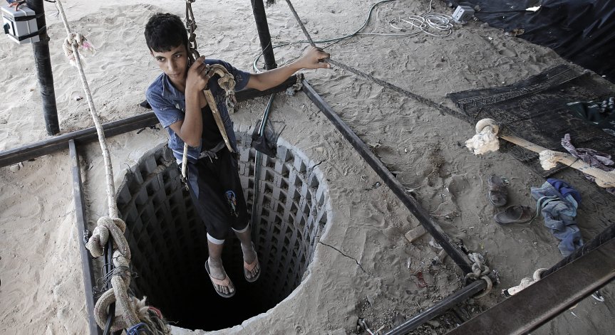 Изумително е какво има под град Газа: Израел с разкрития за тунелите на 