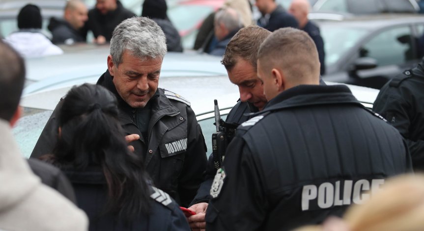  Шофьорът на товарния автомобил е задържан. 